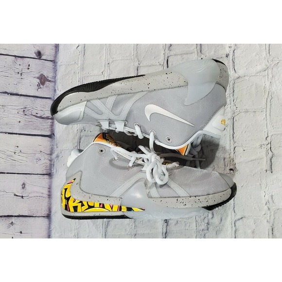 Nike Zoom Freak 1 GS Giannis Graffiti Kids Basketball Shoes BQ5633-005 SIZE 7Y - Picture 6 of 8